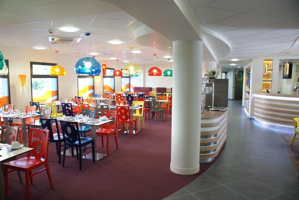 Kyriad La Rochelle Centre - Les Minimes Restaurante foto